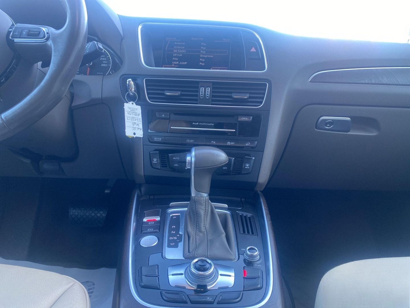 Audi Q5 2.0 TDI DSG quattro Pano MMI Magnetic Kamera foto 12