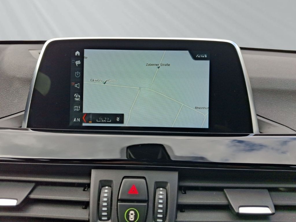 BMW X1 20i sDrive Sport Line LED PDC RFK SHZ HiFi foto 11