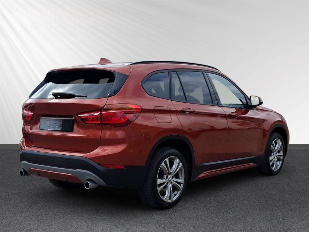 BMW X1 20i sDrive Sport Line LED PDC RFK SHZ HiFi foto 4