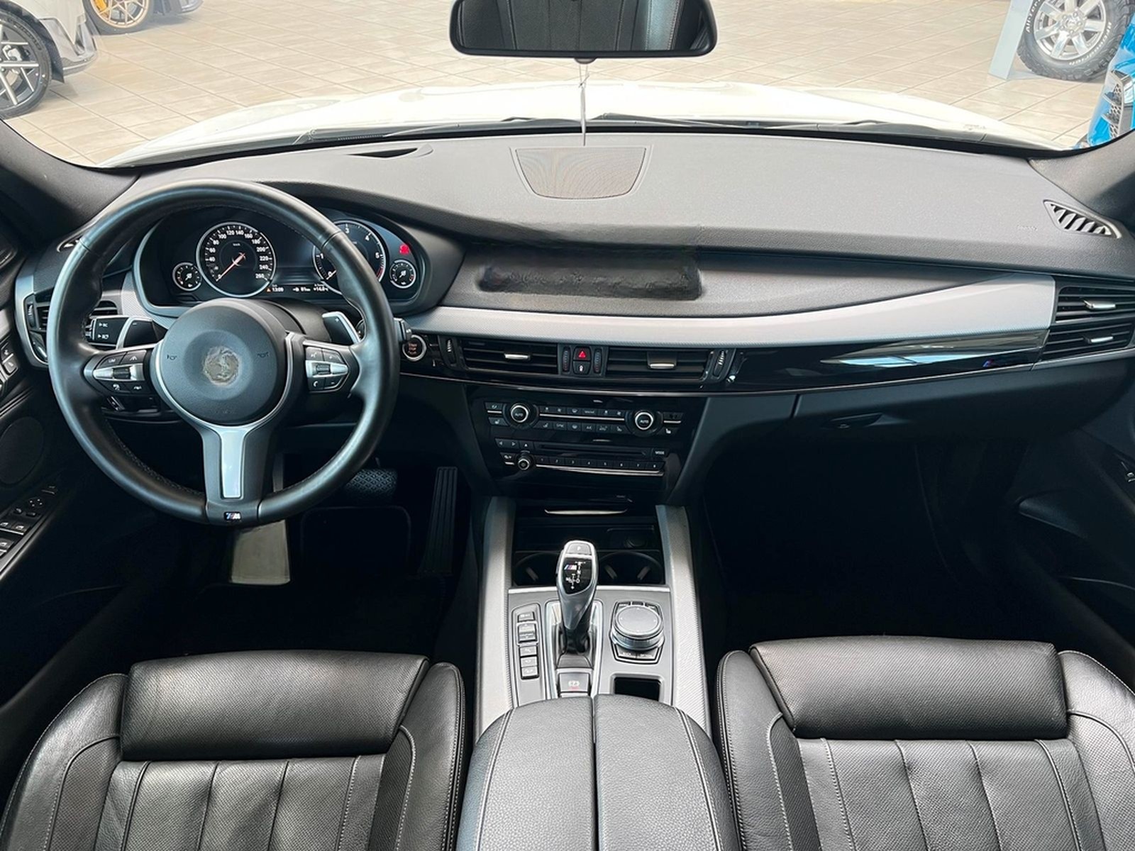 BMW X5 M50d NIGHTVISION|PANO|AHK|HUD|HARMAN|CARPLAY foto 13