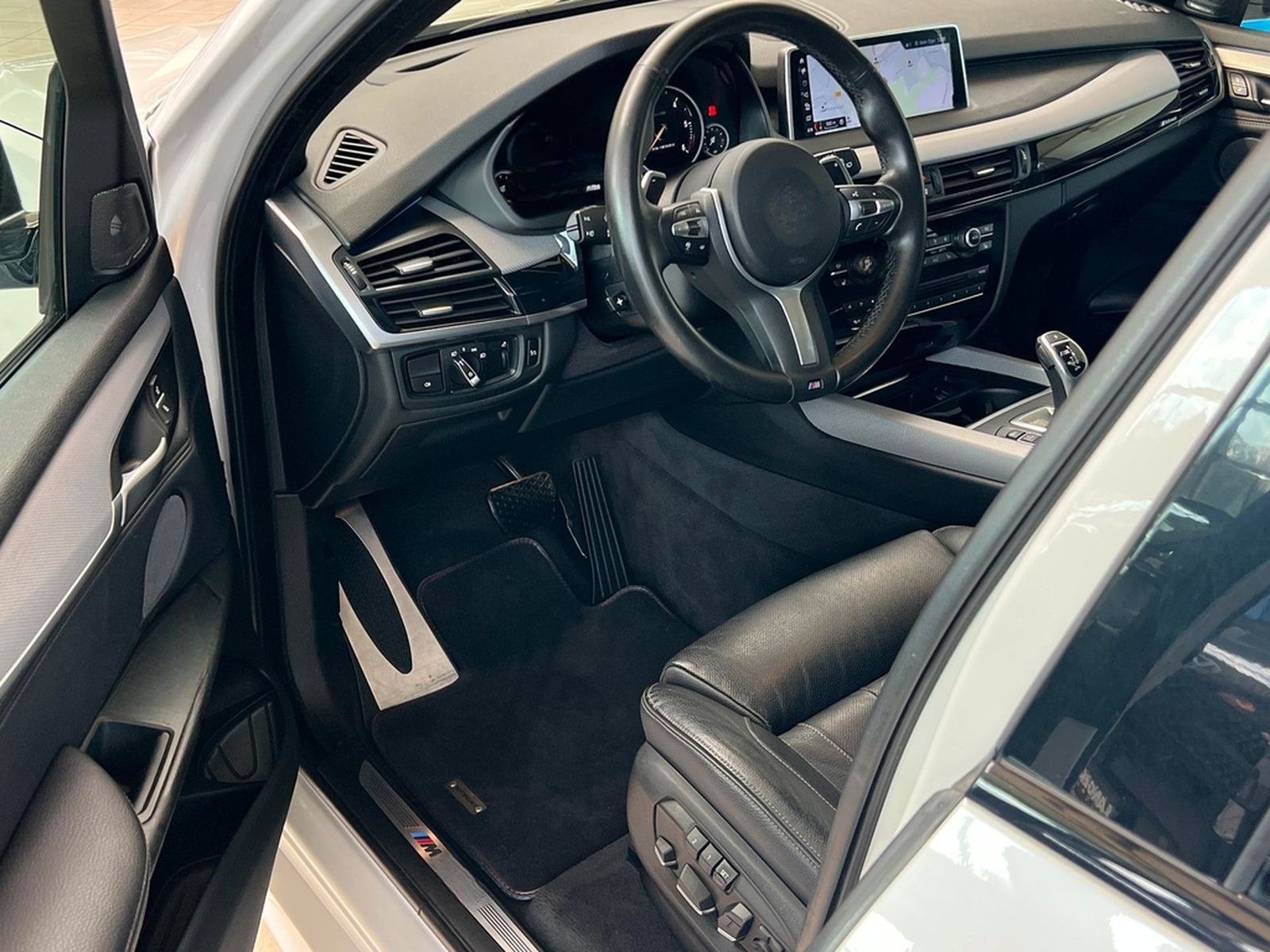 BMW X5 M50d NIGHTVISION|PANO|AHK|HUD|HARMAN|CARPLAY foto 16