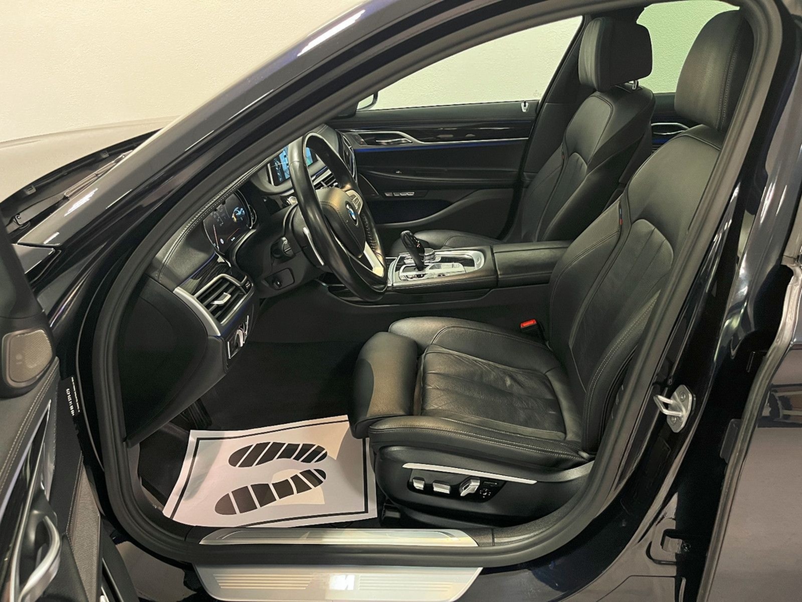 BMW 740 d xDrive M Sport-Paket*Laserlicht/Vollausst. foto 2