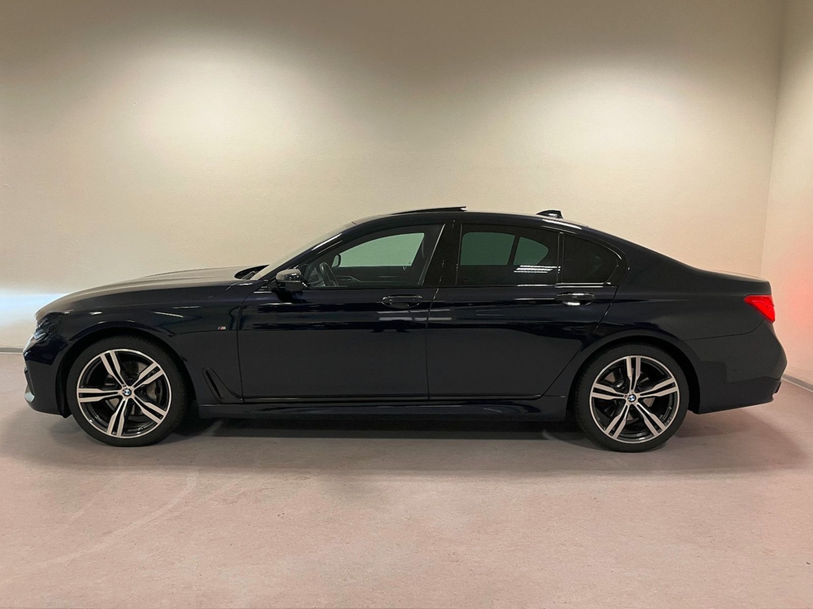 BMW 740 d xDrive M Sport-Paket*Laserlicht/Vollausst. foto 26