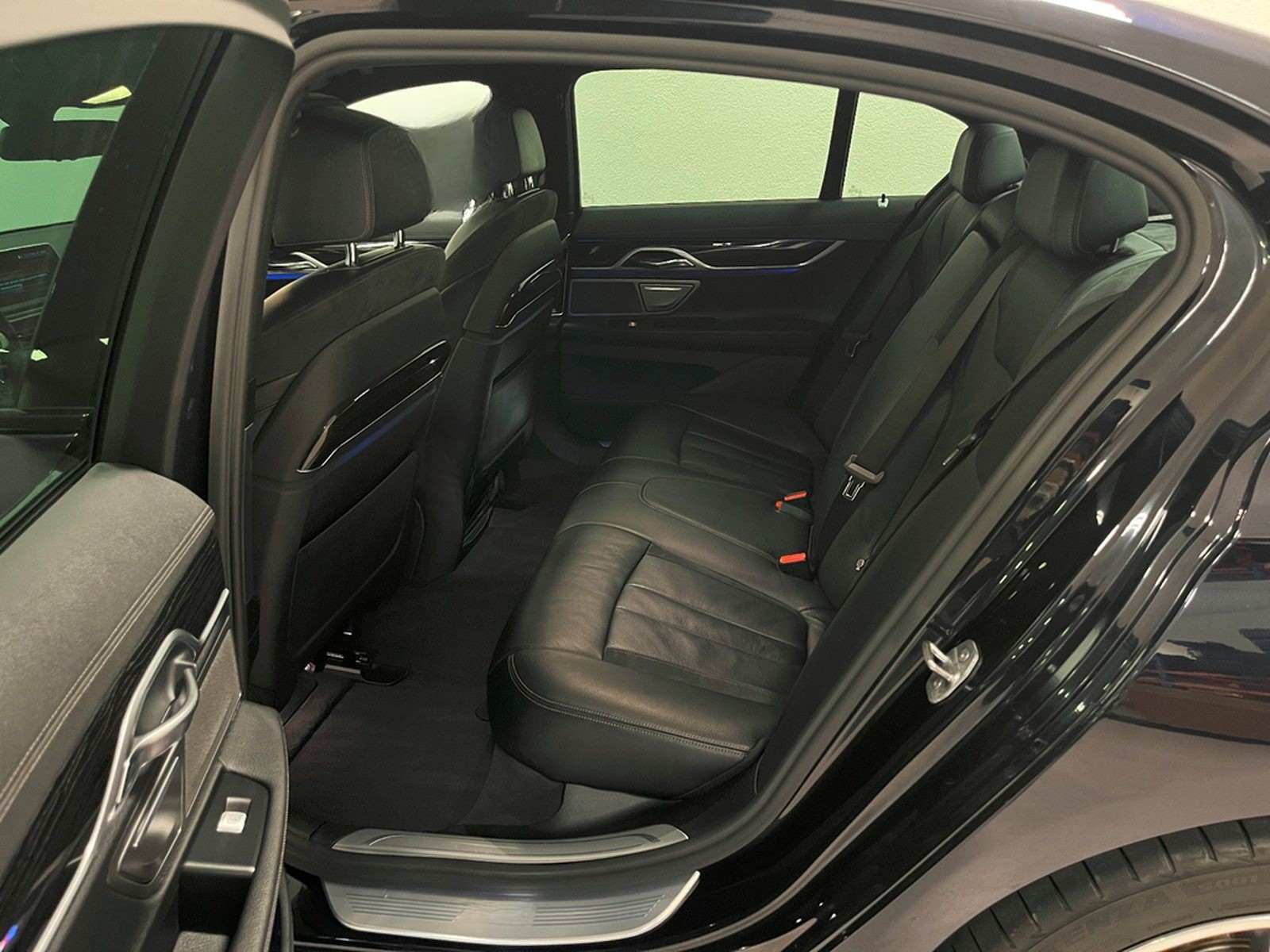 BMW 740 d xDrive M Sport-Paket*Laserlicht/Vollausst. foto 4