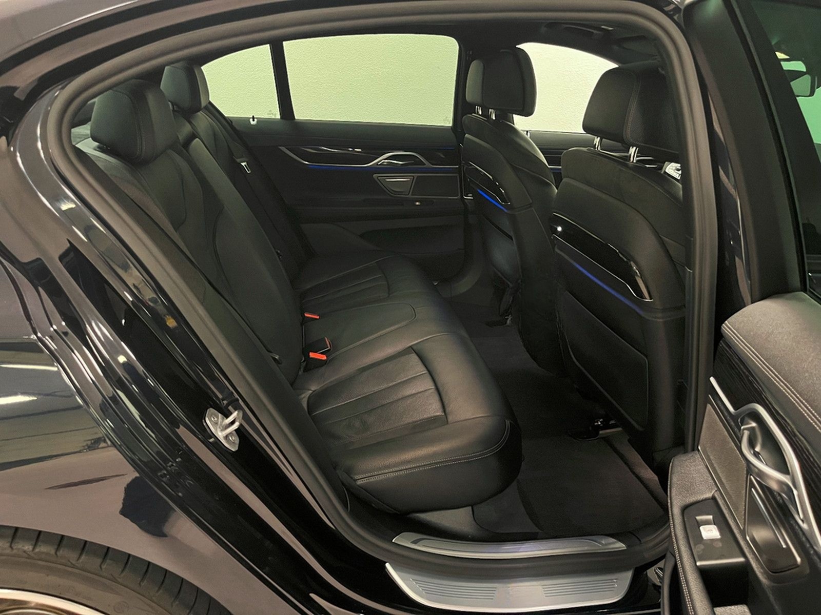 BMW 740 d xDrive M Sport-Paket*Laserlicht/Vollausst. foto 5