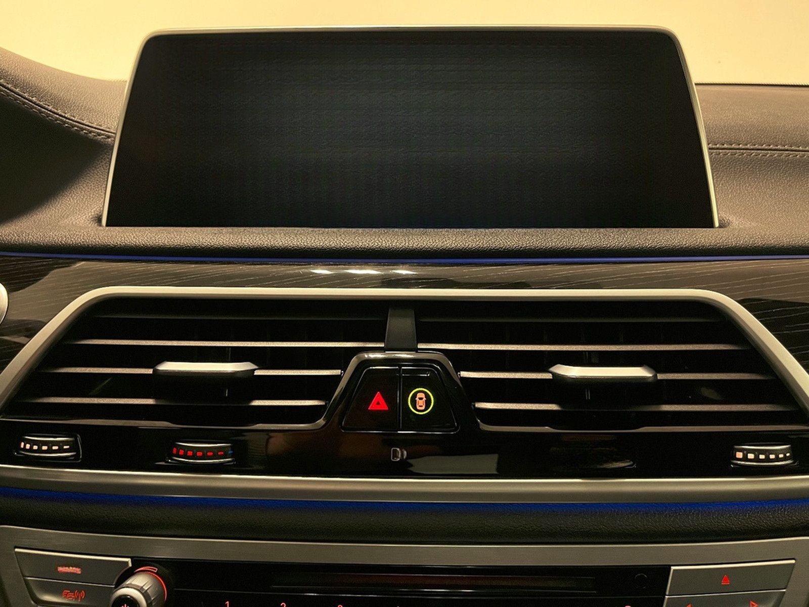 BMW 740 d xDrive M Sport-Paket*Laserlicht/Vollausst. foto 8