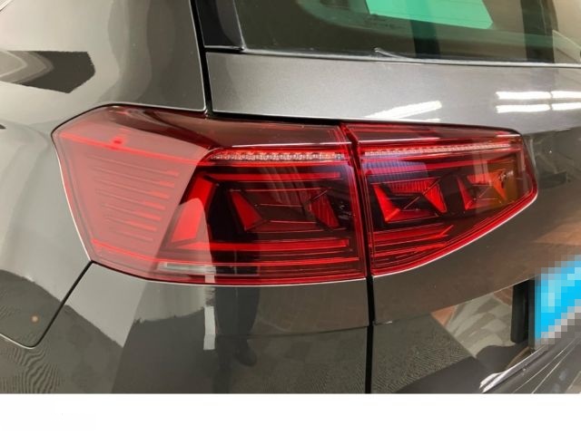 Volkswagen Passat Variant 2.0 TDI DSG IQ.Light NAV AHK LEDE foto 17