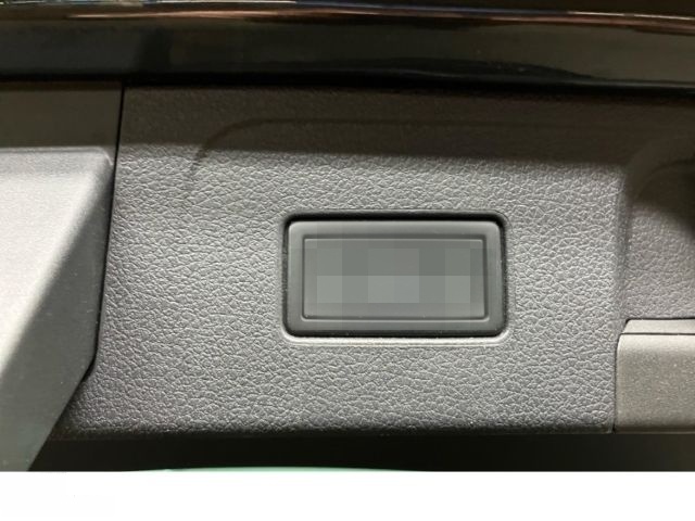 Volkswagen Passat Variant 2.0 TDI DSG IQ.Light NAV AHK LEDE foto 18