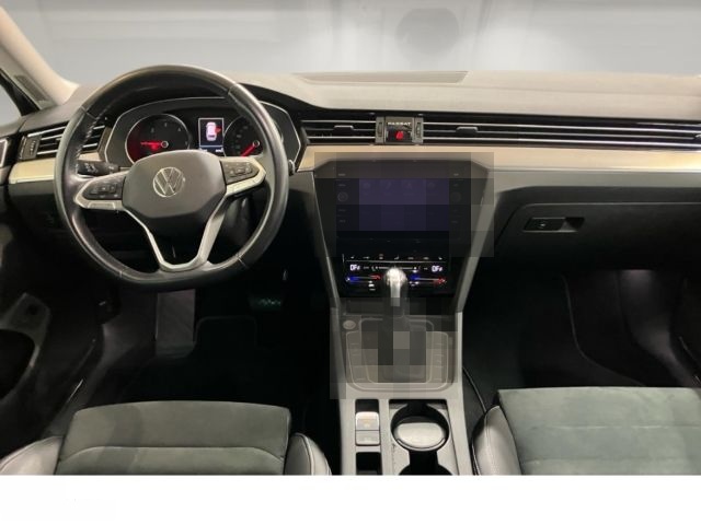 Volkswagen Passat Variant 2.0 TDI DSG IQ.Light NAV AHK LEDE foto 6