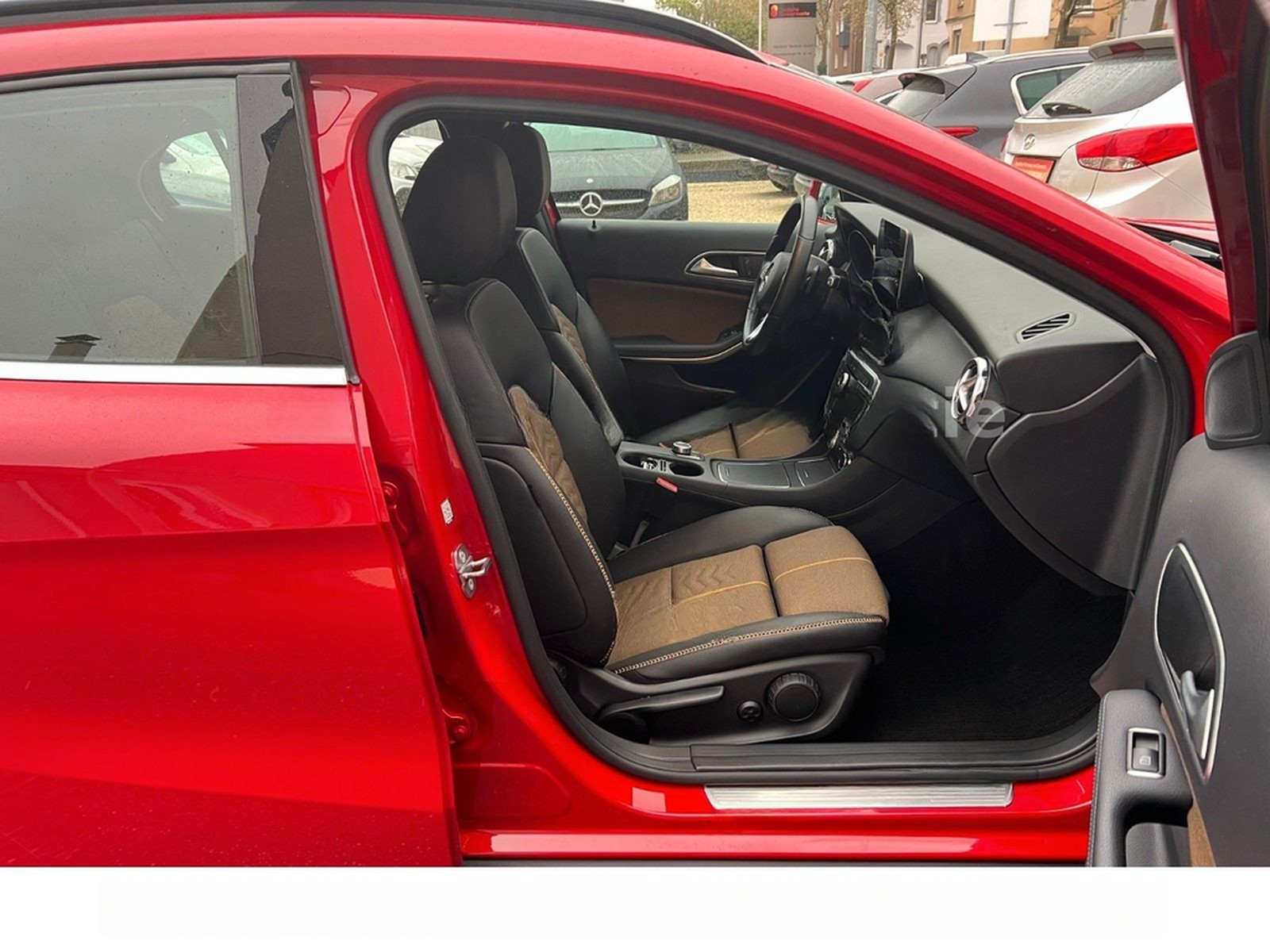 Mercedes-Benz GLA-Klasse GLA 200 Automatik Navi&Rückfahrkamera foto 11