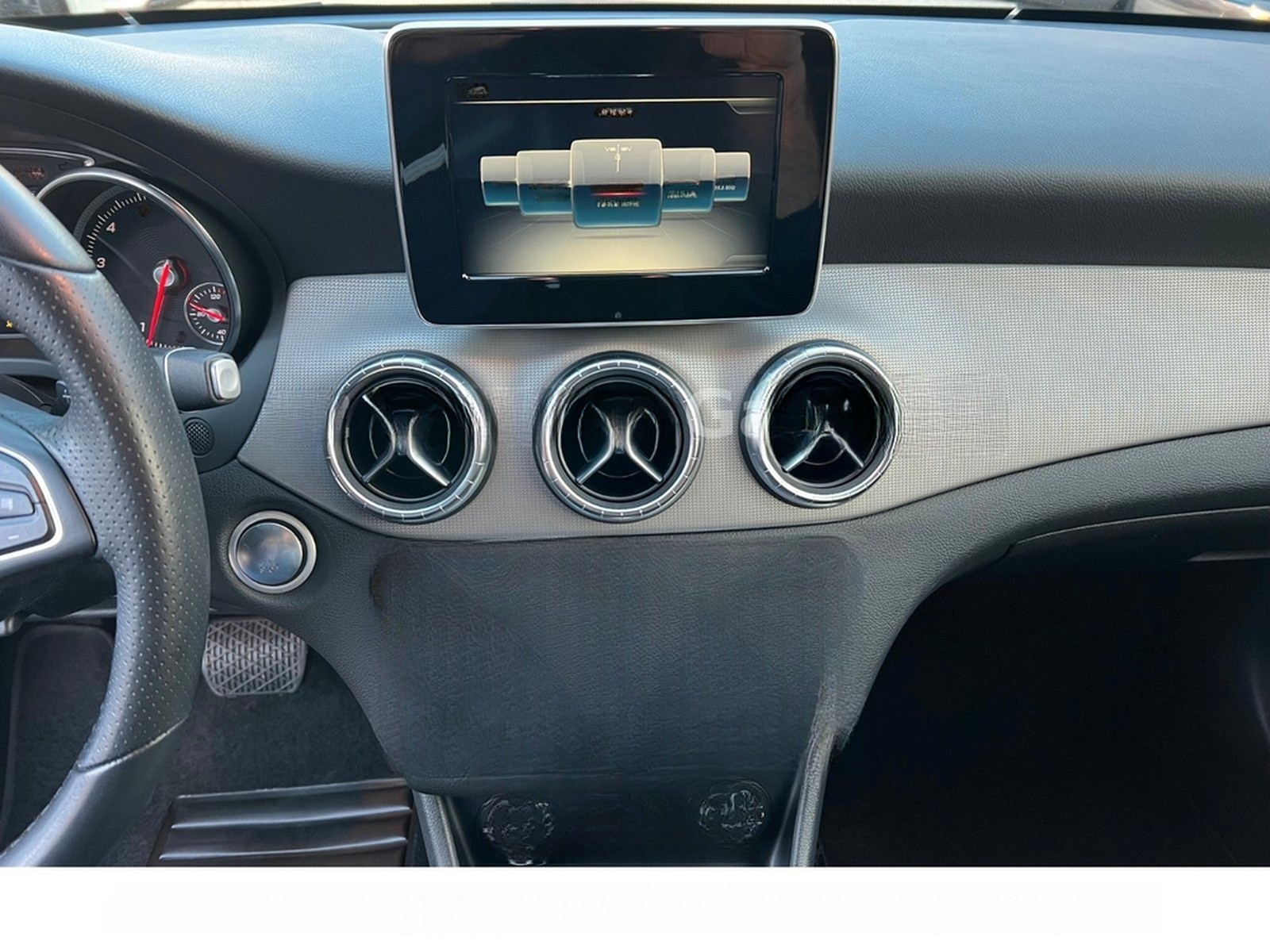 Mercedes-Benz CLA-Klasse CLA 220 Shooting Brake 4Matic Urban foto 21