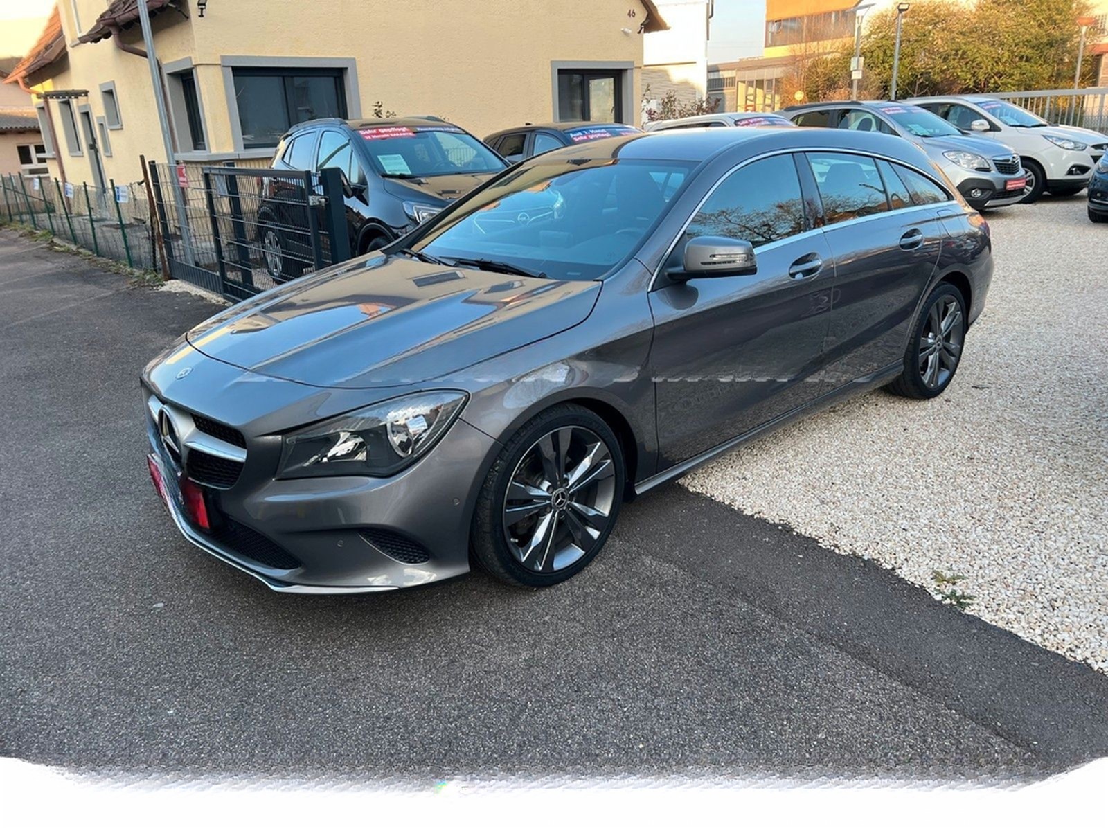 Mercedes-Benz CLA-Klasse CLA 220 Shooting Brake 4Matic Urban foto 7