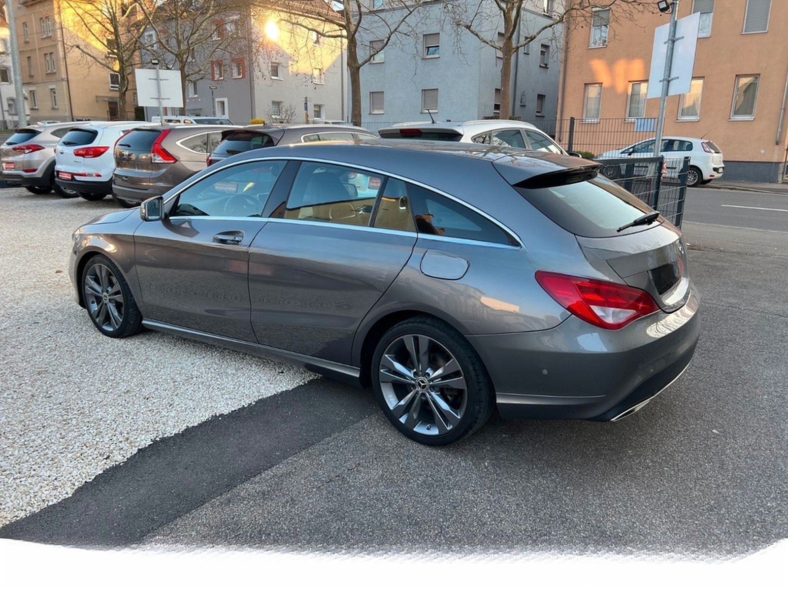 Mercedes-Benz CLA-Klasse CLA 220 Shooting Brake 4Matic Urban foto 10