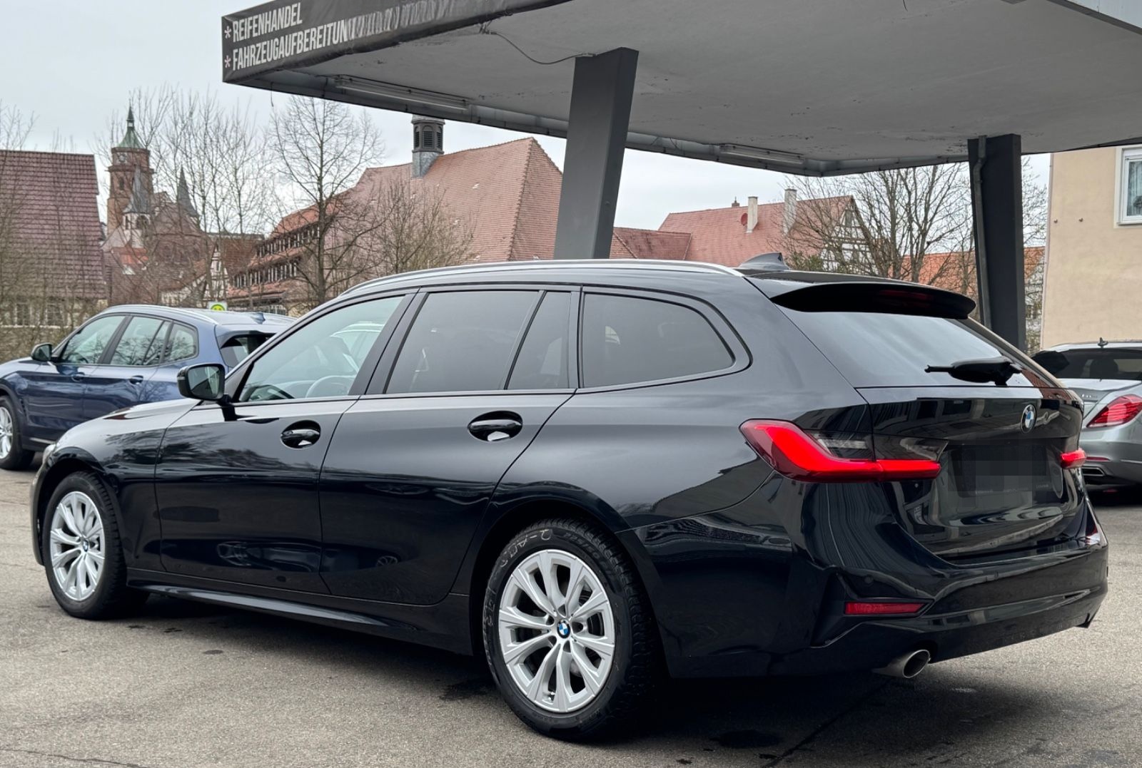 BMW 318 d Touring Advantage*Panorama*LED*Sportsitze foto 5