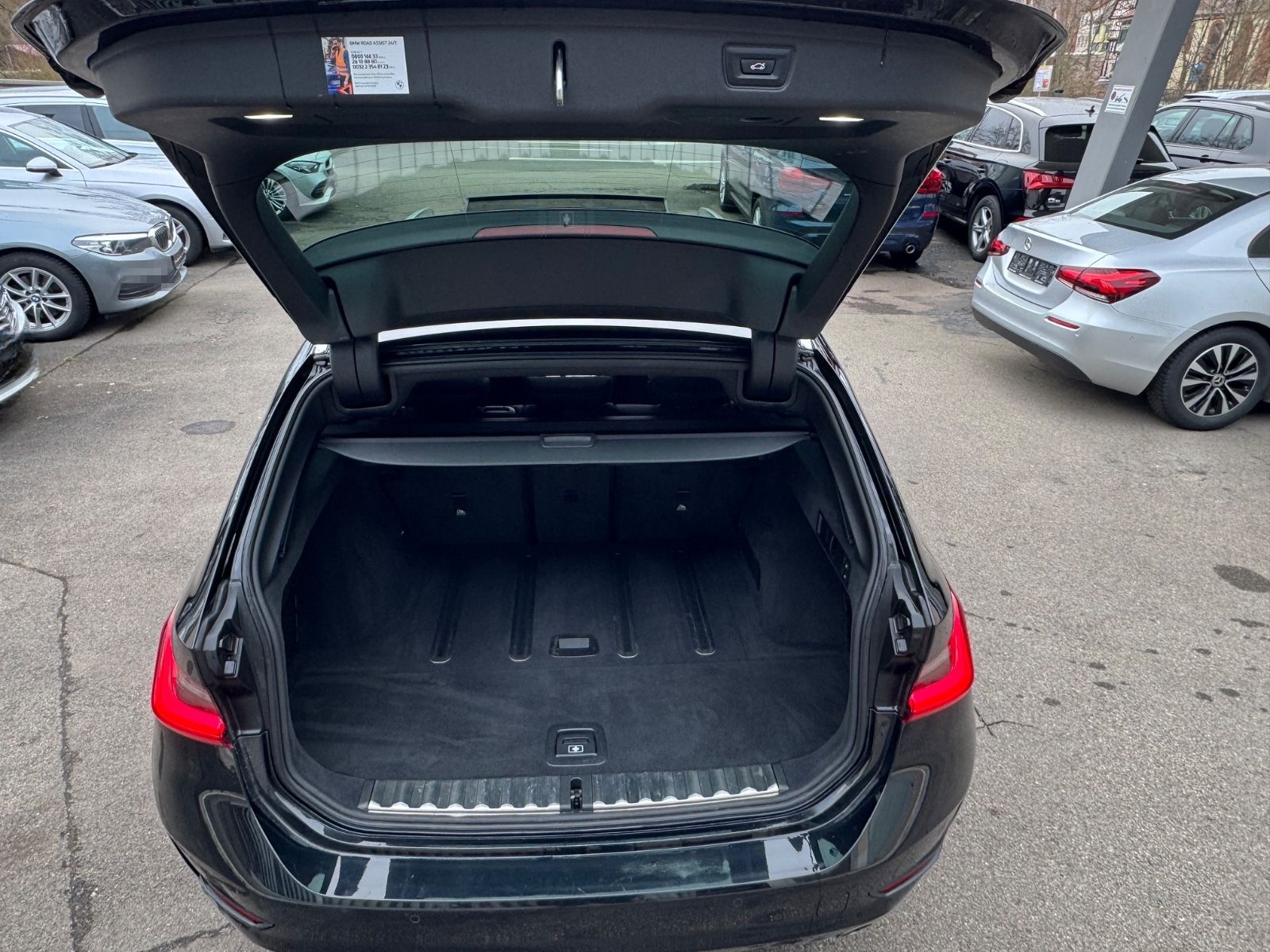 BMW 318 d Touring Advantage*Panorama*LED*Sportsitze foto 7