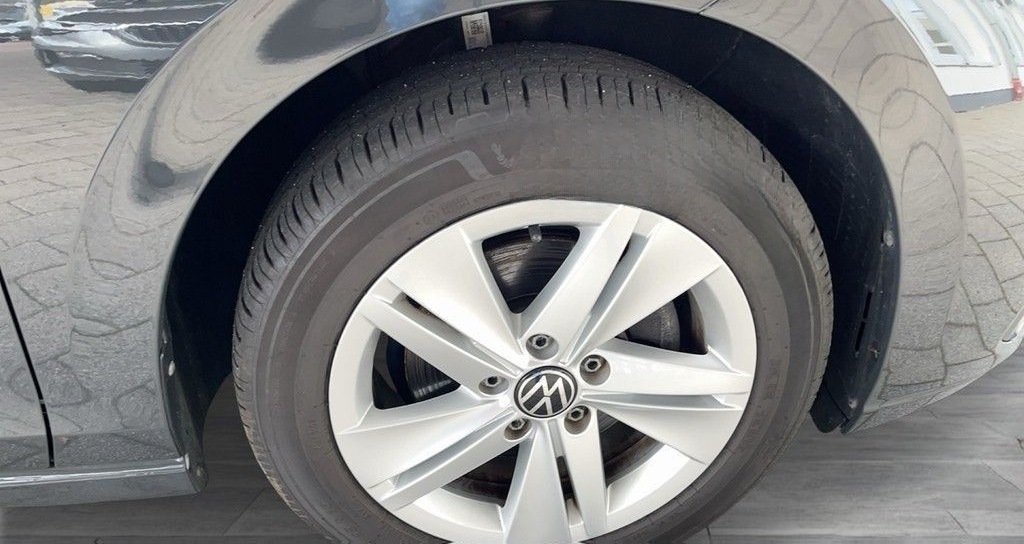 Volkswagen Golf 1.5 TSI Life Navi LED AHK Standheizung foto 6