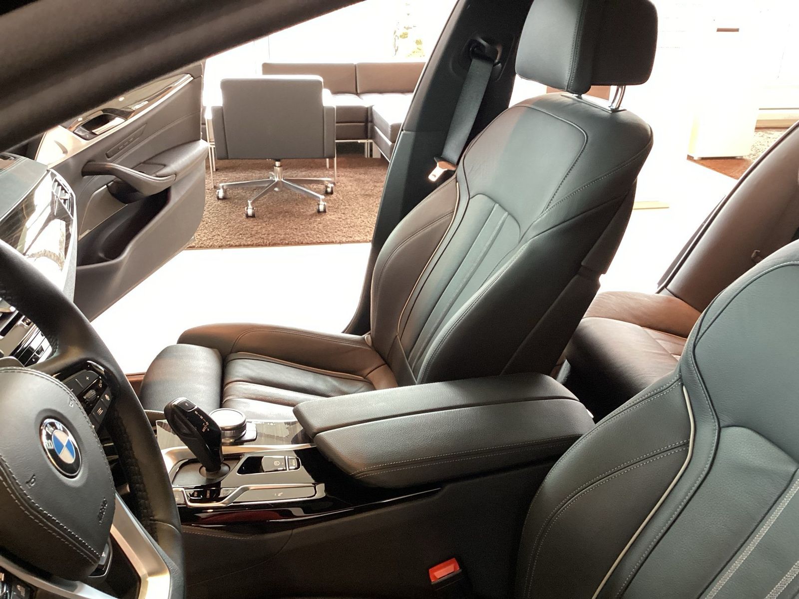 BMW 530d xDrive Touring Head-Up HK HiFi DAB WLAN foto 13