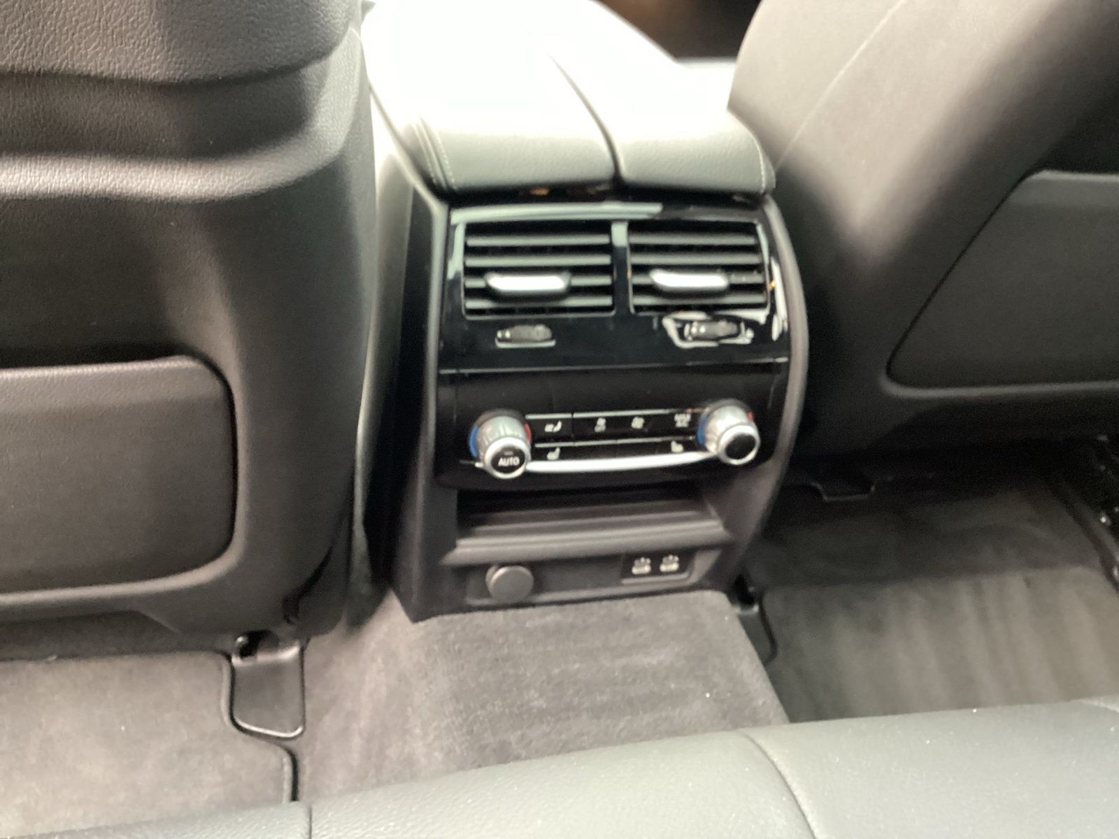 BMW 530d xDrive Touring Head-Up HK HiFi DAB WLAN foto 17