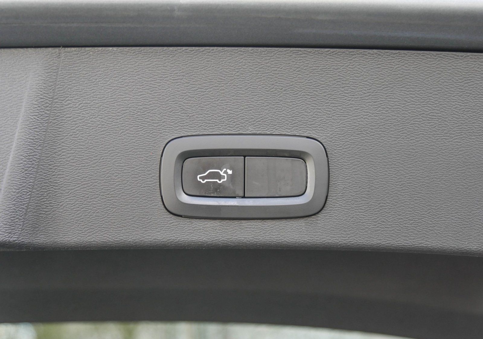 Volvo XC40 Momentum Automatik LED Navi Kamera foto 12