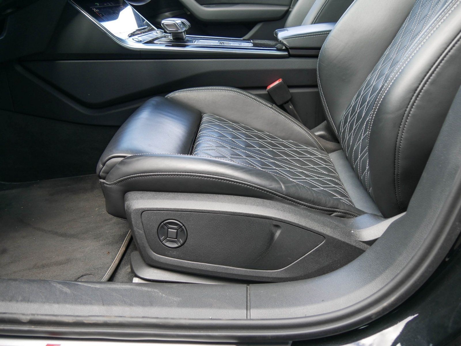 Audi A6 50 TFSI e quattro sport Pano Matrix HUD foto 14