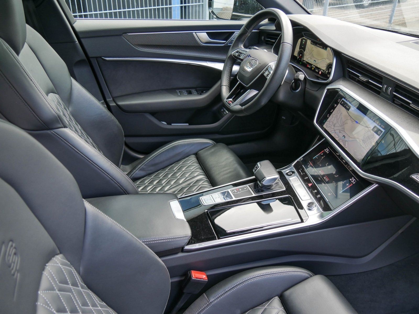 Audi A6 50 TFSI e quattro sport Pano Matrix HUD foto 3
