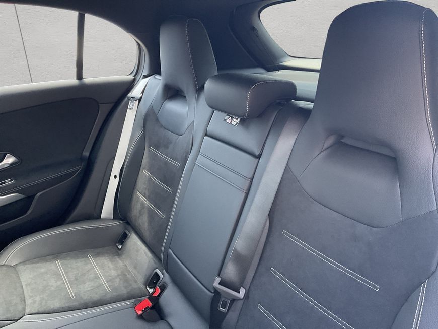 Mercedes-Benz A 180 d AMG Special Edition Burmester Smart 19'' foto 17