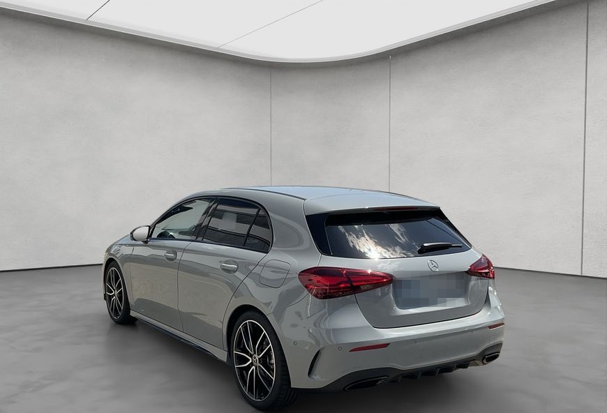 Mercedes-Benz A 180 d AMG Special Edition Burmester Smart 19'' foto 3