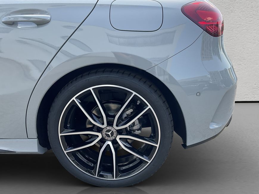 Mercedes-Benz A 180 d AMG Special Edition Burmester Smart 19'' foto 22