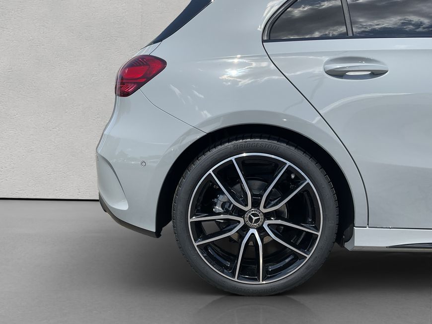 Mercedes-Benz A 180 d AMG Special Edition Burmester Smart 19'' foto 23