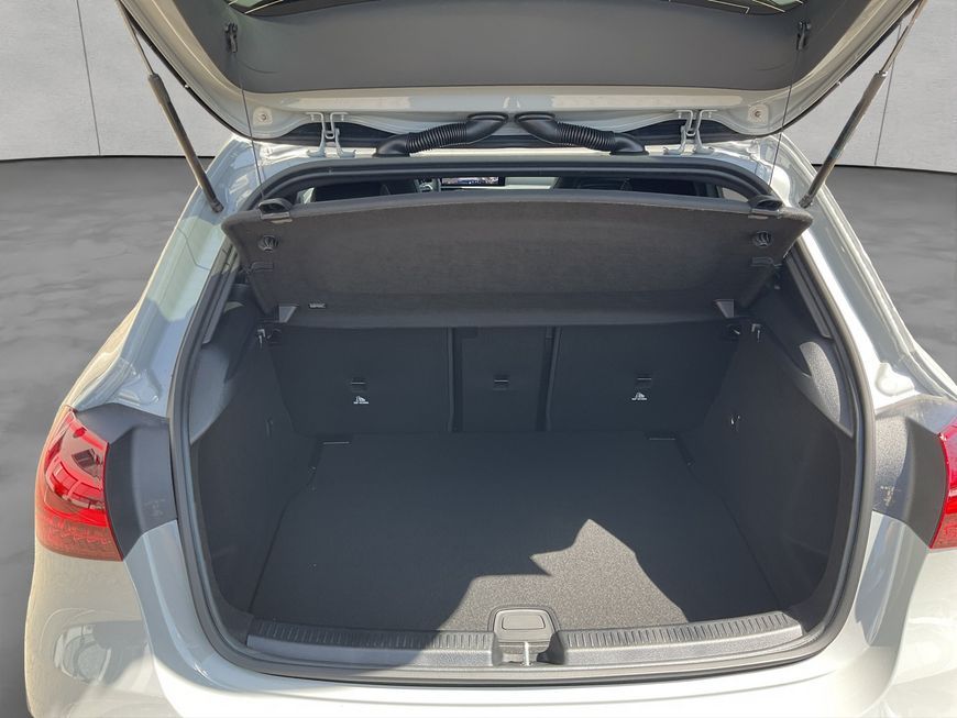 Mercedes-Benz A 180 d AMG Special Edition Burmester Smart 19'' foto 4