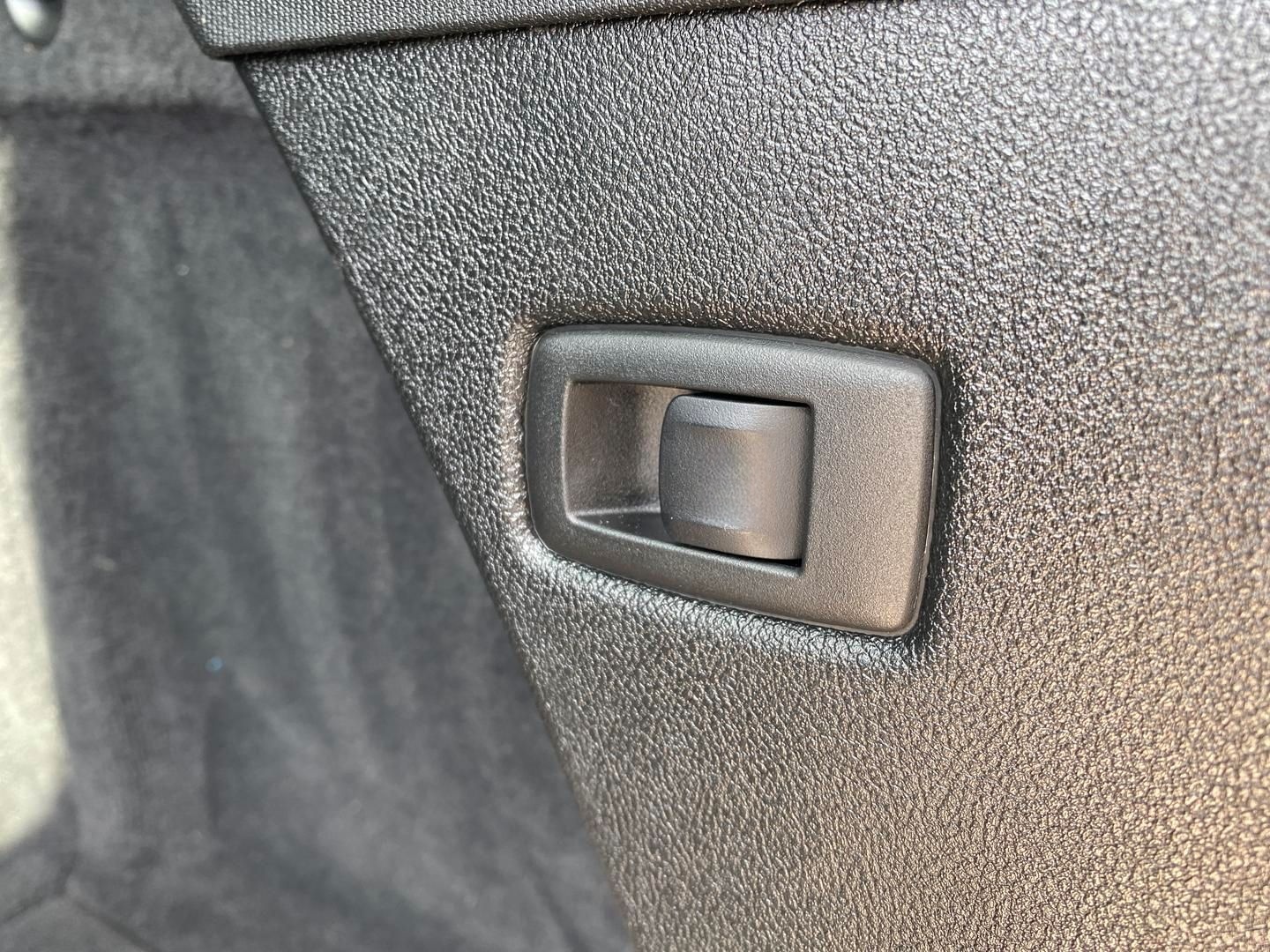 BMW 520 d Touring M Sport Navi Leder LED ACC Digital foto 16