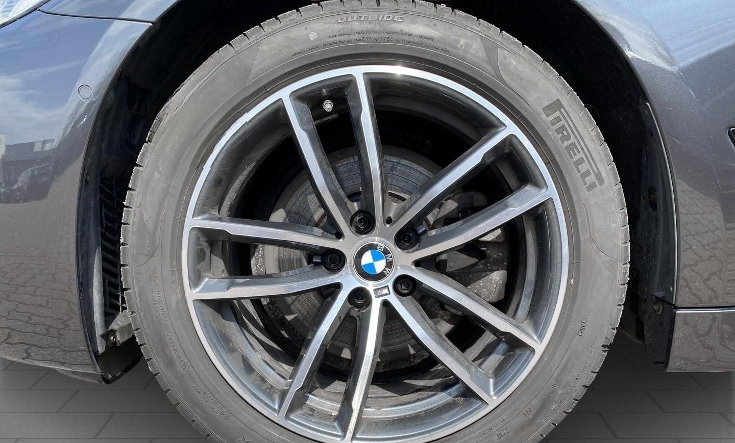 BMW 520 d Touring M Sport Navi Leder LED ACC Digital foto 6