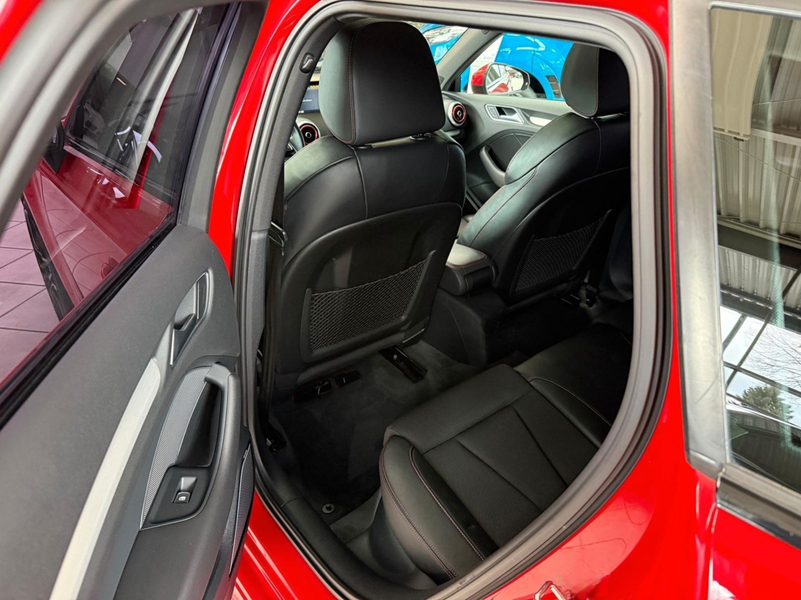 Audi S3 Sportback 2.0 quattro MMi-NAVI+*PANO*KEIN OPF foto 14