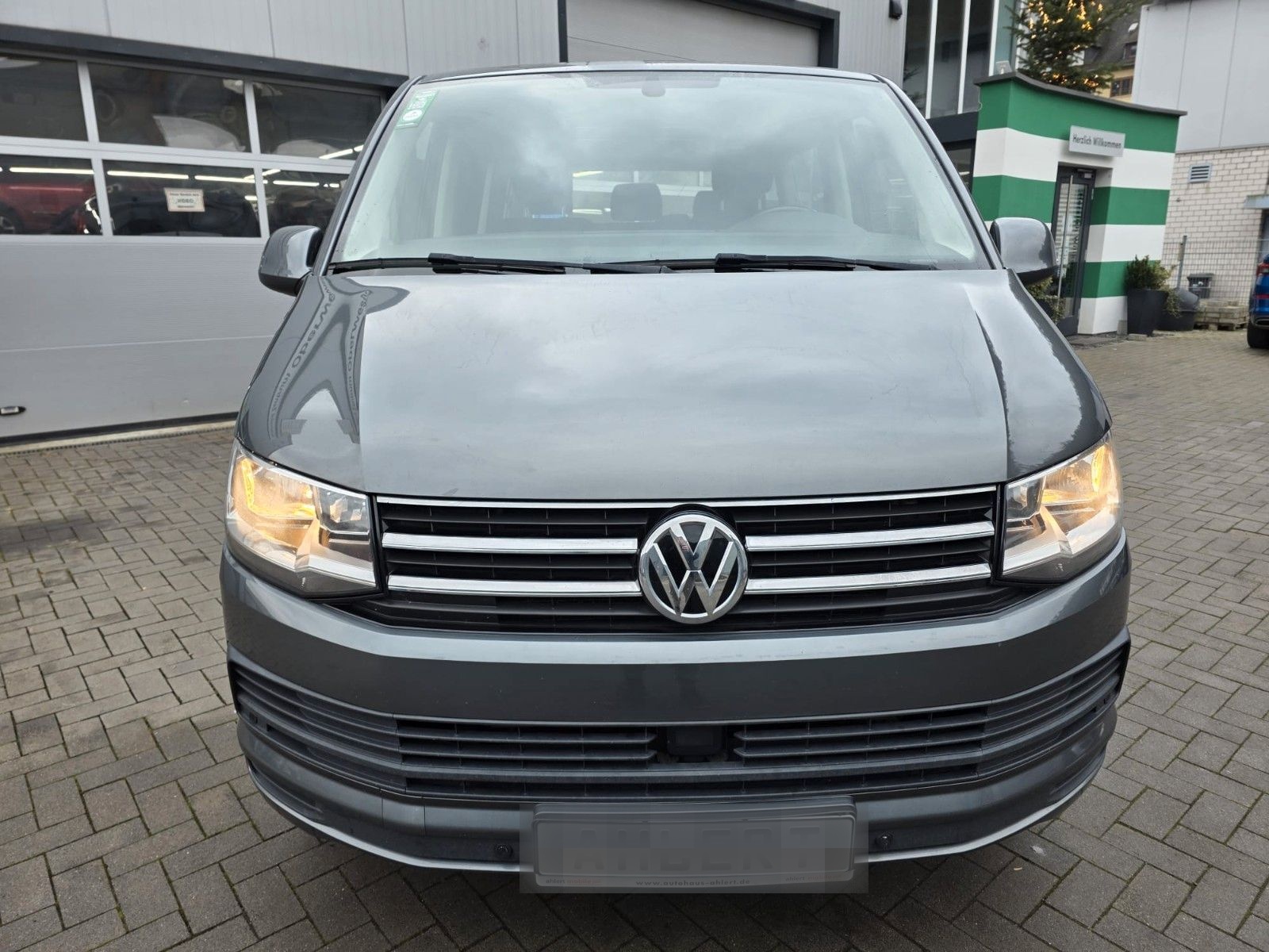 Volkswagen T6 Transporter Bus Caravelle Comfortline foto 2