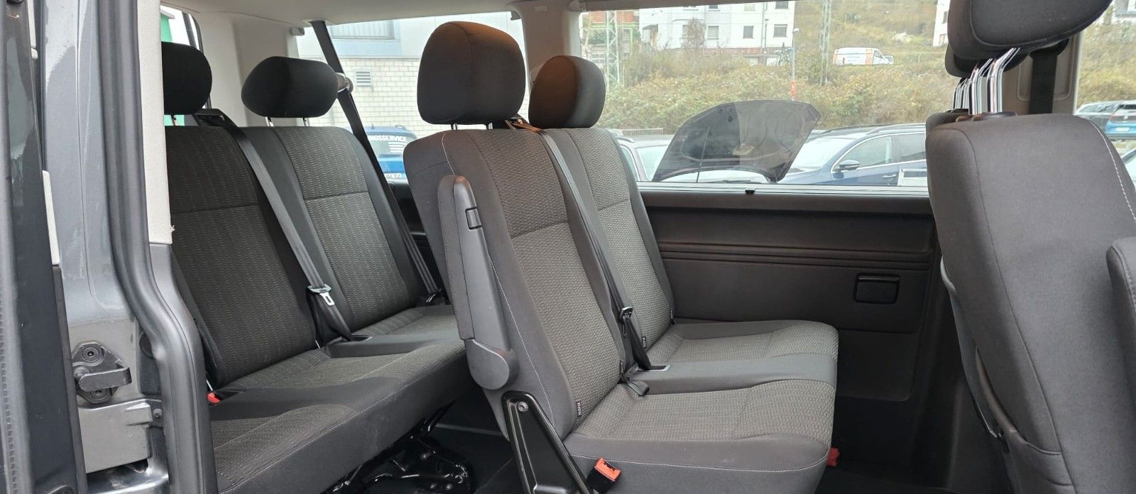 Volkswagen T6 Transporter Bus Caravelle Comfortline foto 16