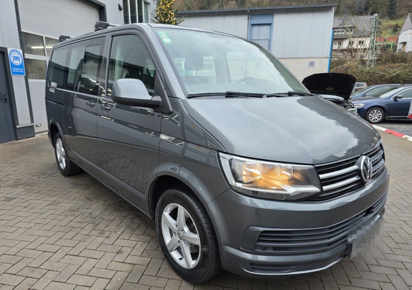 Volkswagen T6 Transporter Bus Caravelle Comfortline foto 3