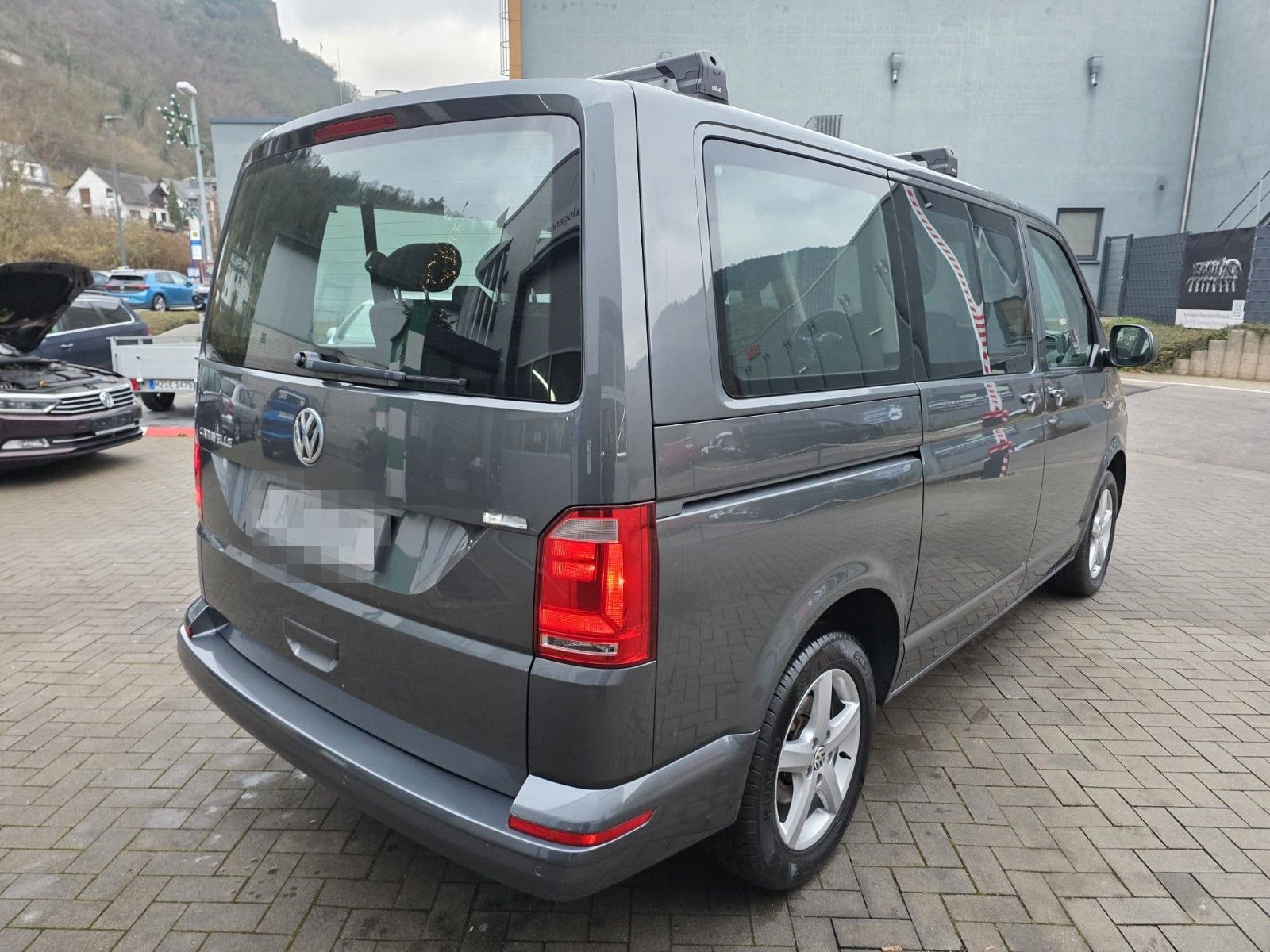 Volkswagen T6 Transporter Bus Caravelle Comfortline foto 8