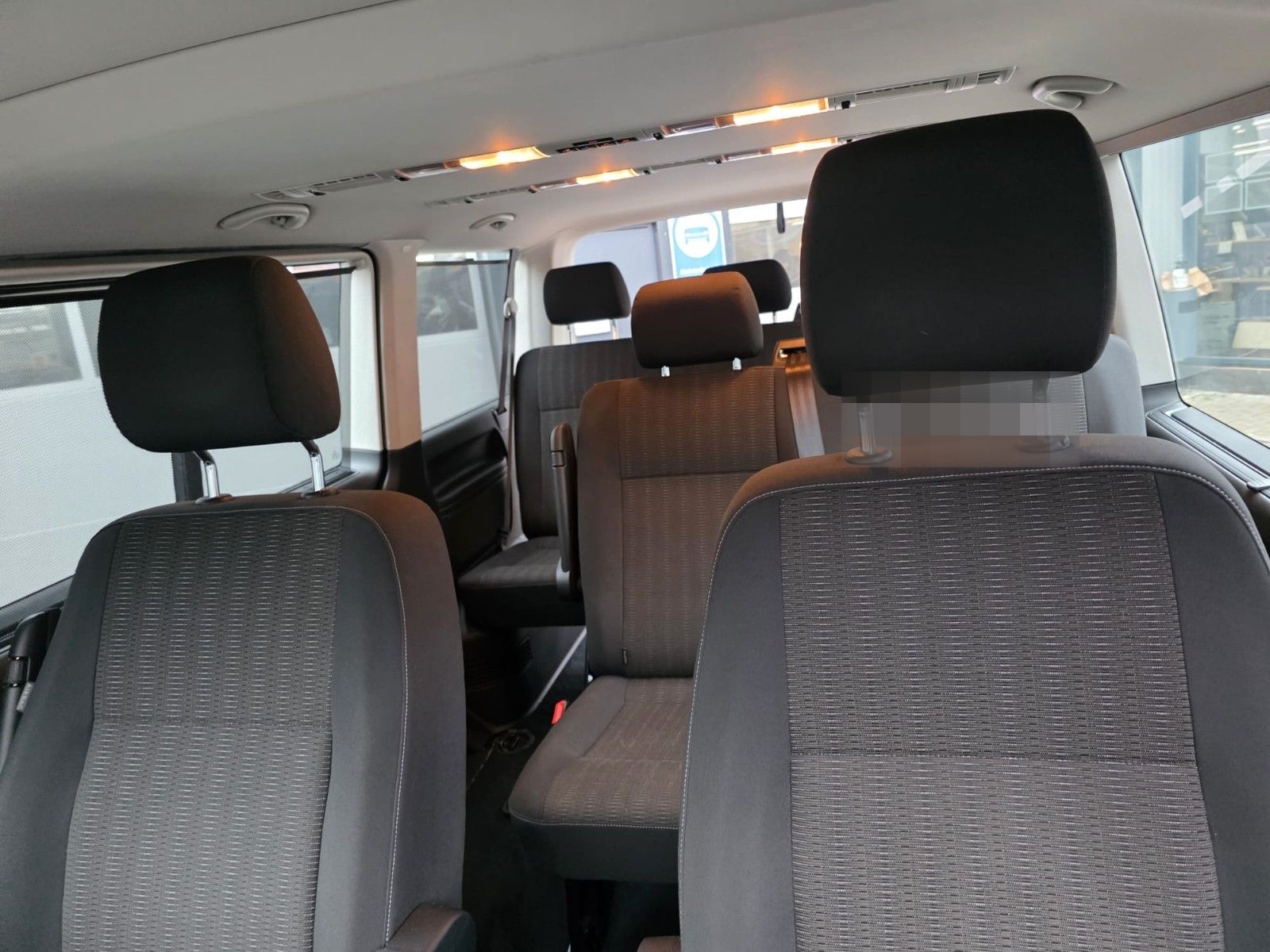 Volkswagen T6 Transporter Bus Caravelle Comfortline foto 10