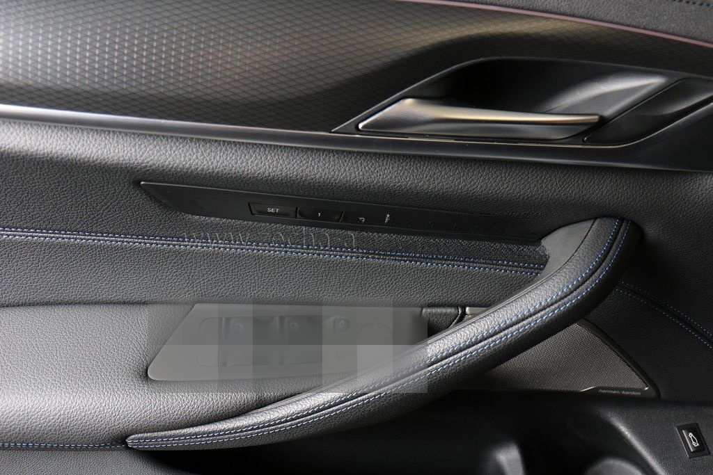 BMW 540 d xDr. M-Sportp.AHK.Glasd.Standhzg.DrivProf. foto 3