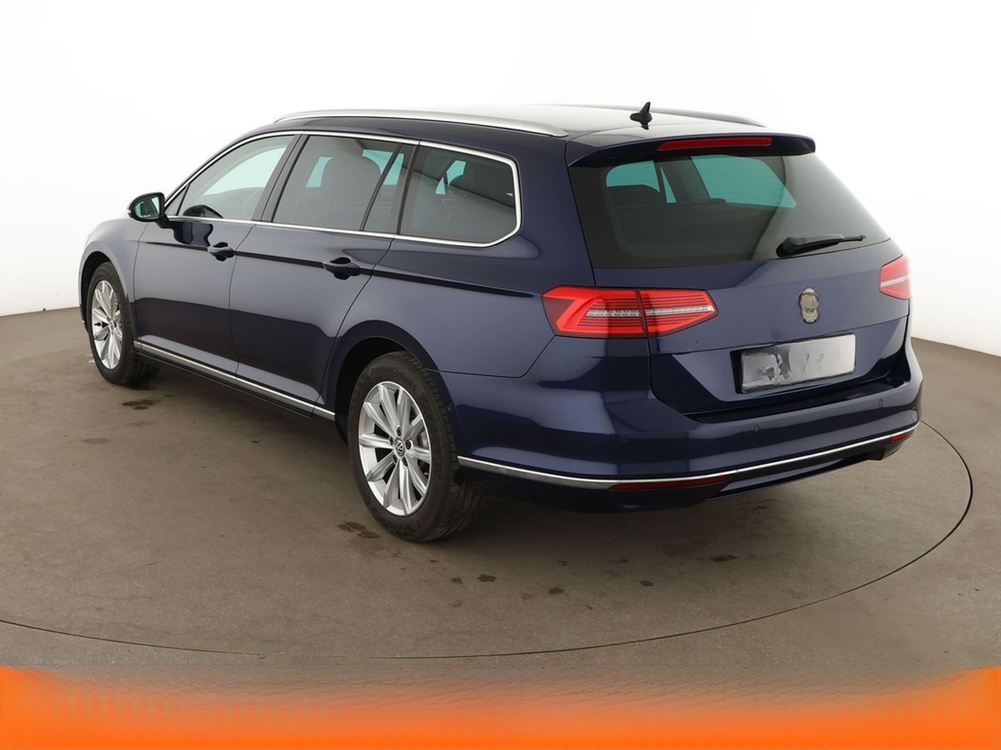 Volkswagen Passat 1.5 TSI ACT Highline BlueMotion Aut.*NAV* foto 4