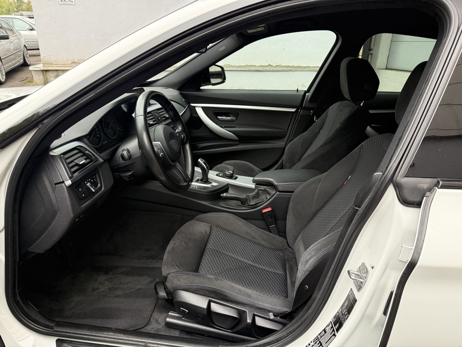 BMW 335 Gran Turismo M-SportXenon Soundsystem 19" foto 12