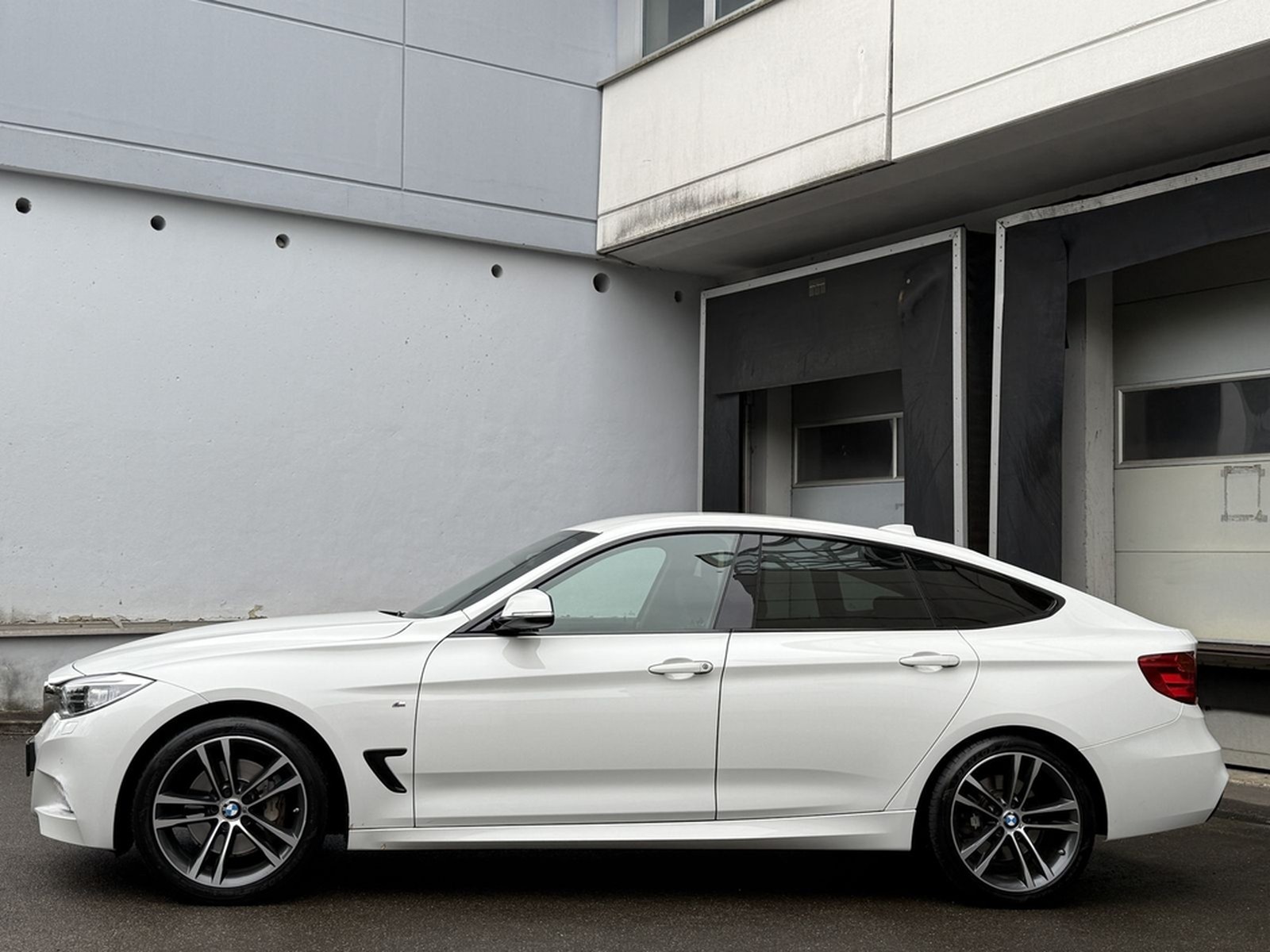 BMW 335 Gran Turismo M-SportXenon Soundsystem 19" foto 3