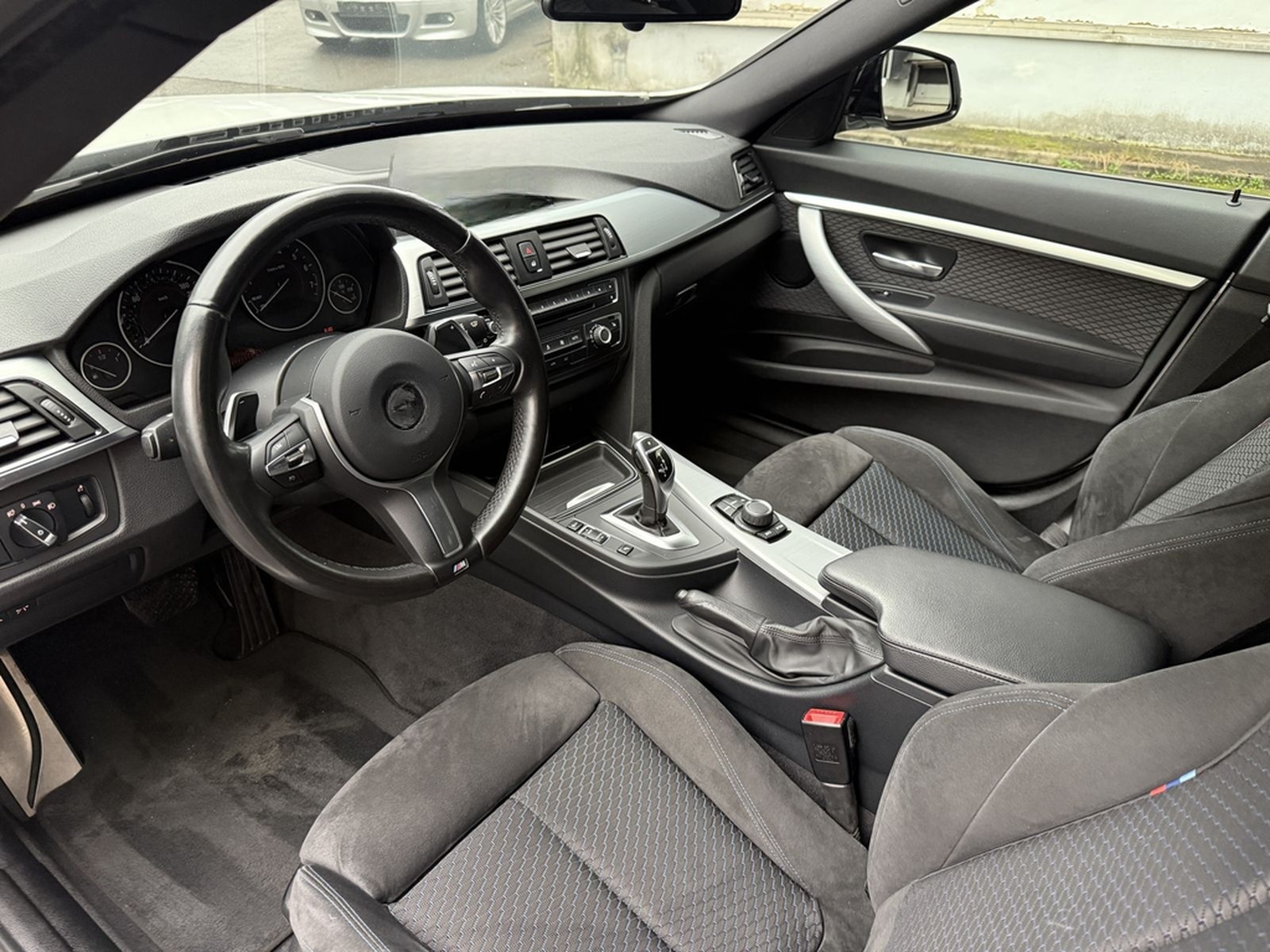 BMW 335 Gran Turismo M-SportXenon Soundsystem 19" foto 23