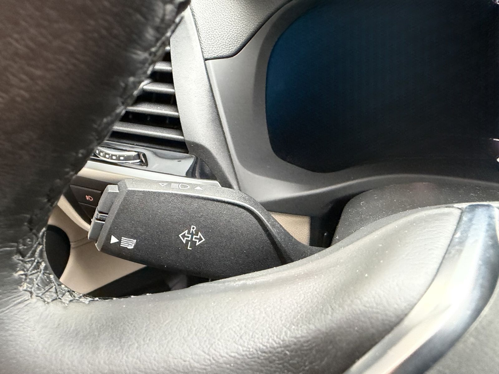 BMW X3 xDrive 20d xLine LED Pano Head-Up Rü-Kamera foto 35