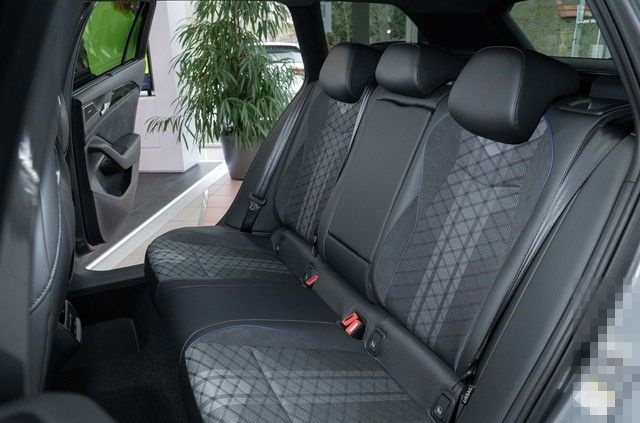 Volkswagen Passat Variant R-Line TDI DSG Harmann Kardon Pan foto 7