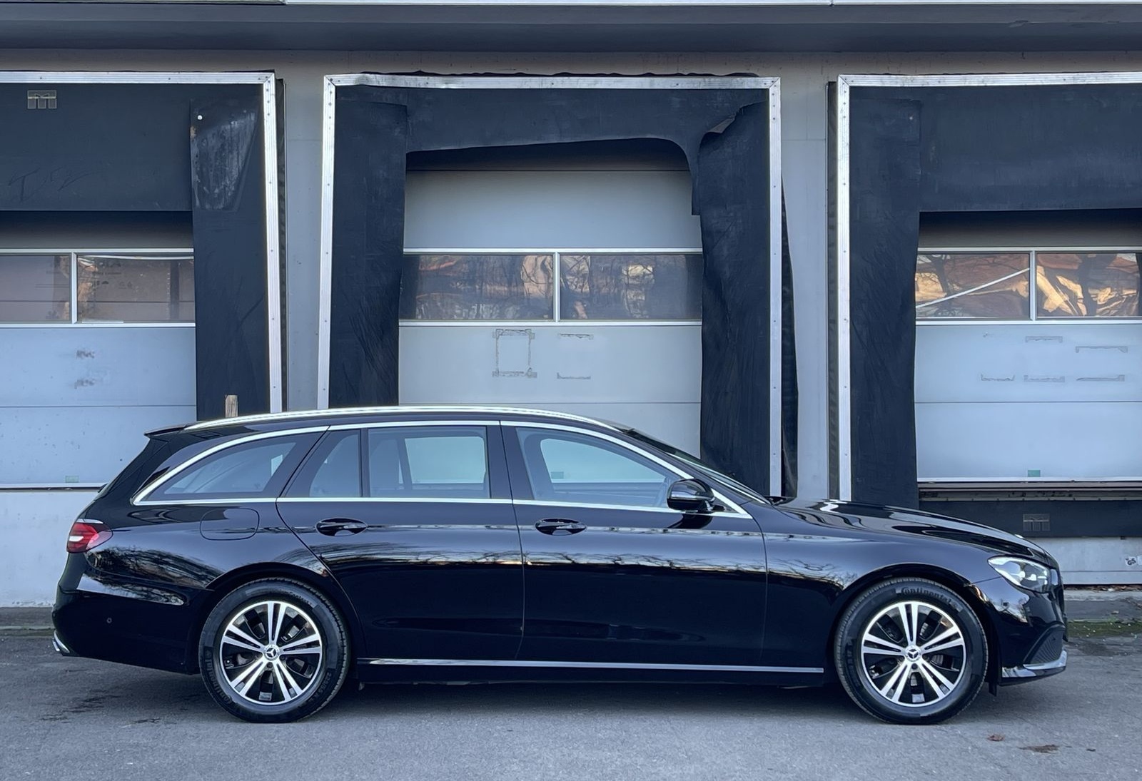 Mercedes-Benz E 220 D Avantgarde LED MBUX Distronic Kamera AHK foto 7