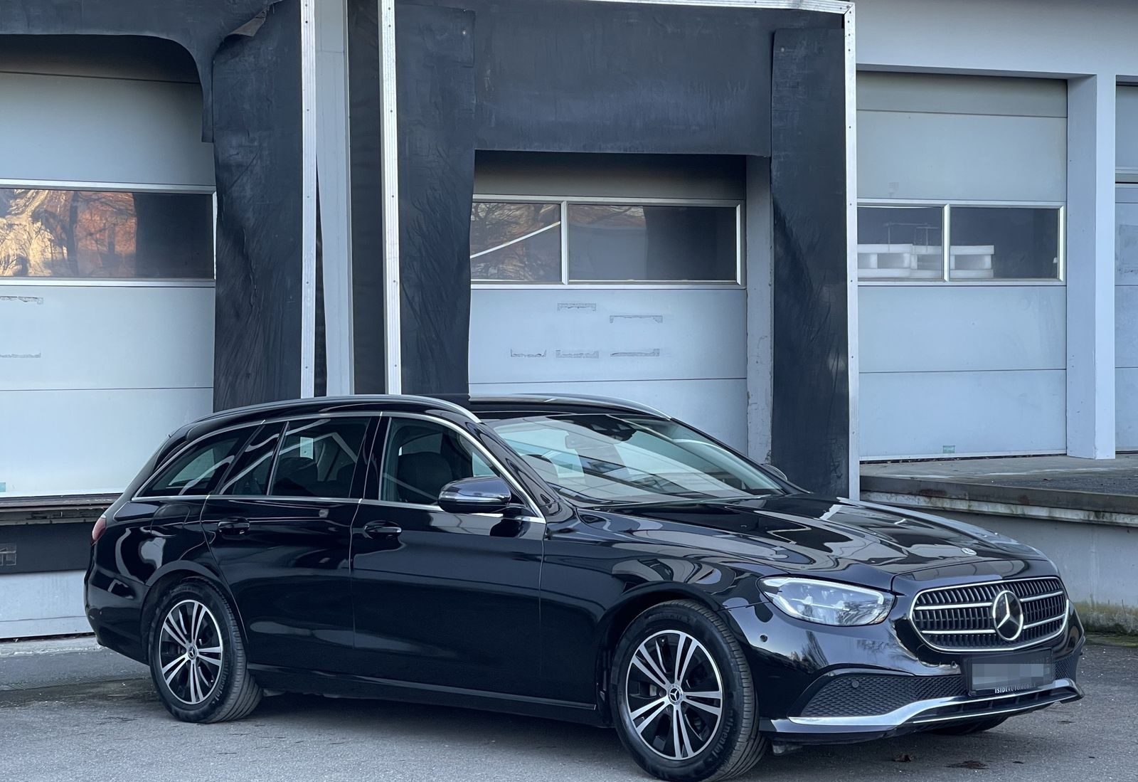 Mercedes-Benz E 220 D Avantgarde LED MBUX Distronic Kamera AHK foto 8