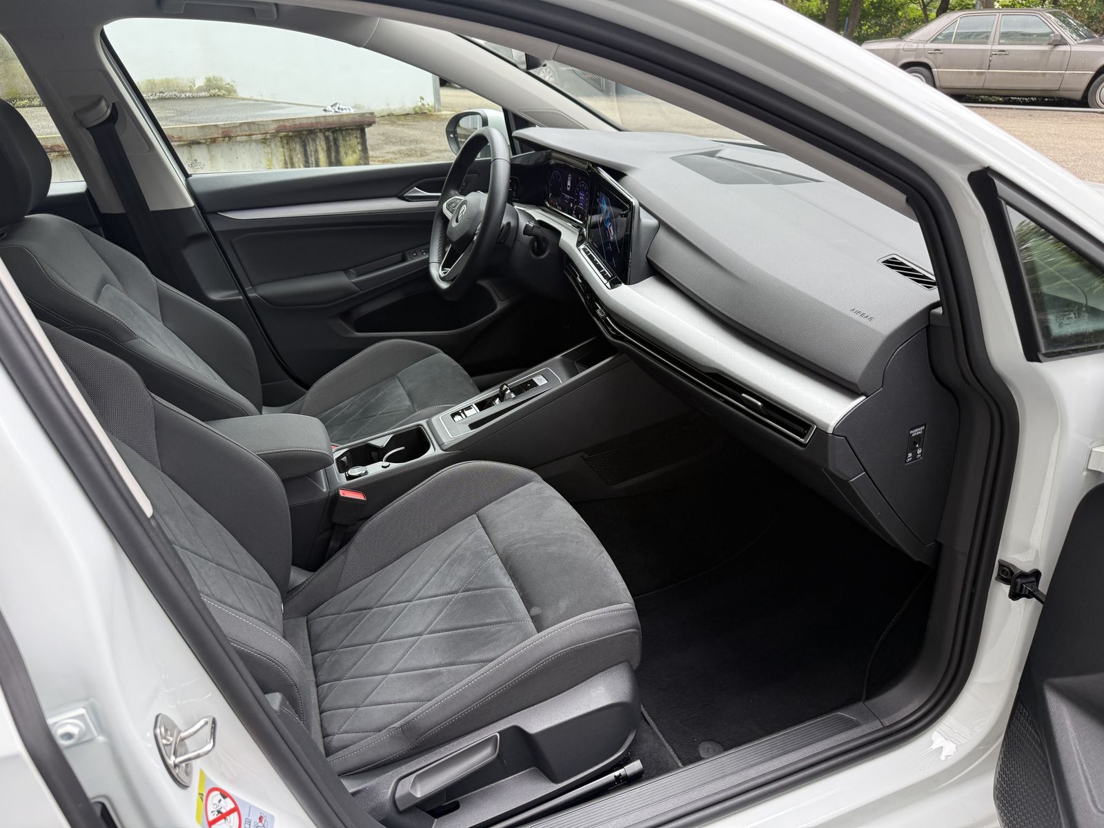 Volkswagen Golf Variant Life LED Navi DigitalCockpit Pano  foto 25