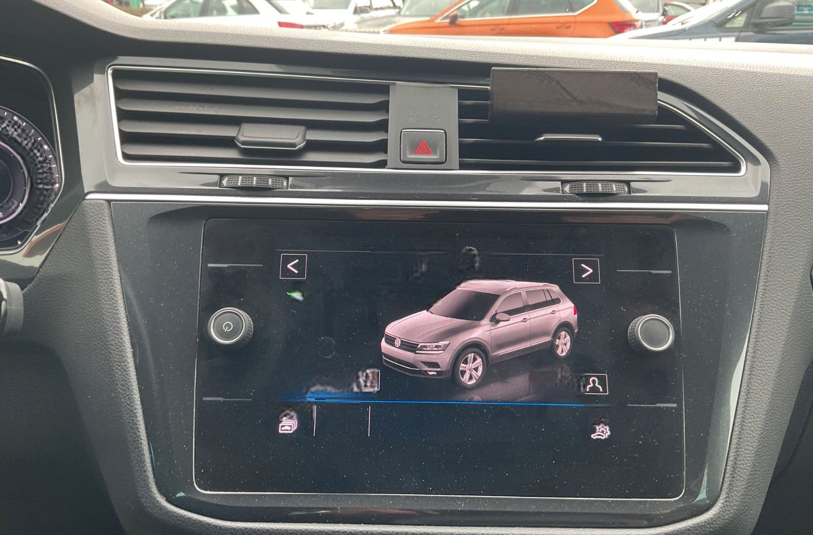 Volkswagen Tiguan 2.0 TDI R-Line LED Kamera Leder ACC PDC foto 20