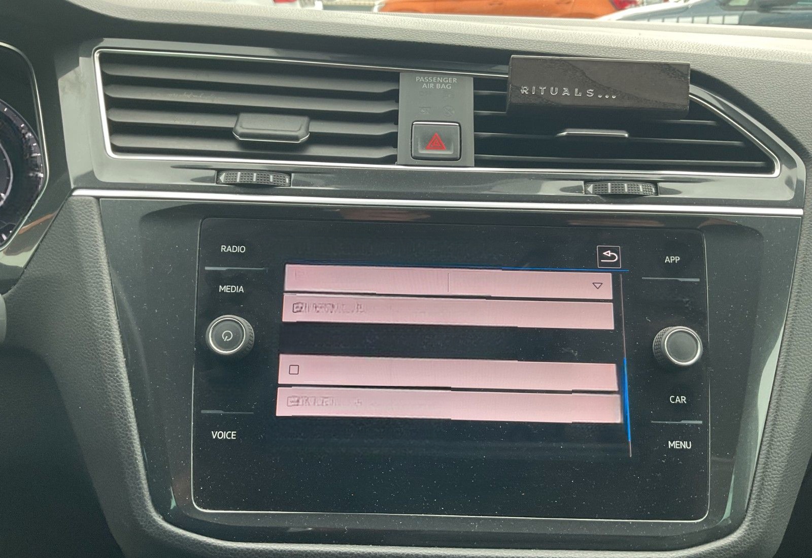 Volkswagen Tiguan 2.0 TDI R-Line LED Kamera Leder ACC PDC foto 22